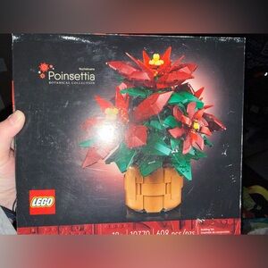 LEGO Botanical Collection Poinsettia with Red and Green